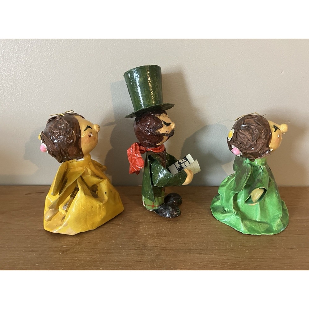 Vintage MCM Paper Mache Folk Art Angel and Caroler Ornaments Set - Taiwan - Picture 2 of 12